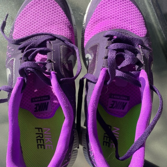 Purple Nike Free Run Sneakers, Ladies Size 6.5! - Picture 4 of 4